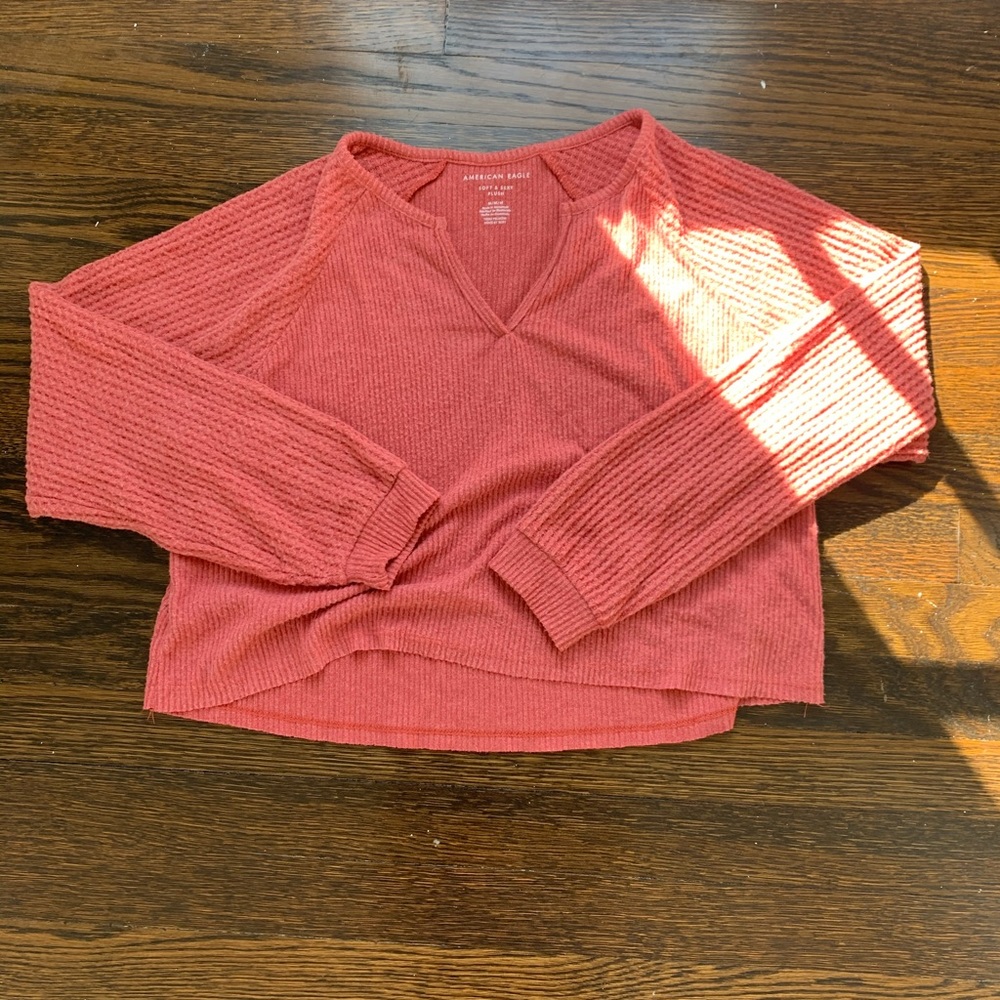 AMERICAN EAGLE long sleeve red waffle crop